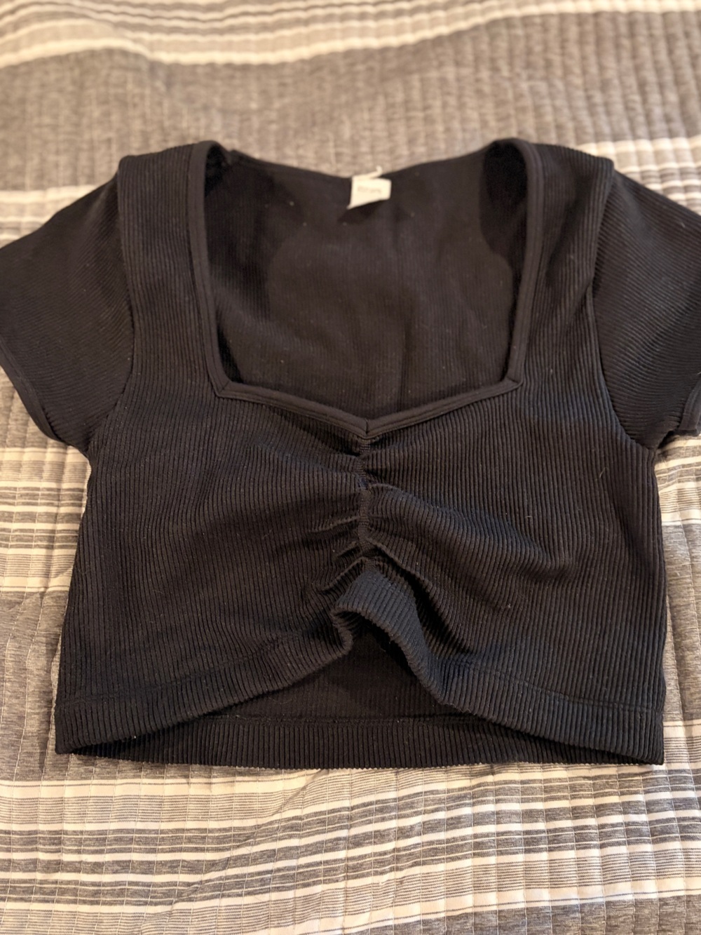 Gilly Hicks Women’s Large Black Ribbed Square-Neck Crop Top